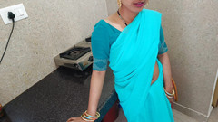 YOURAMRITA04: Sexy indická desi vesnická Bhabhi se po dlouhé době setkala...