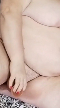 큰 흑인 딜도로 보지 자위