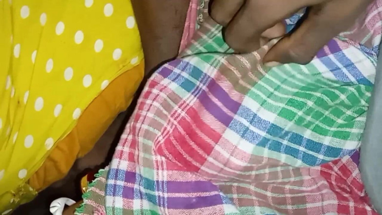 Bengaliauntykichut: Village Aunty Went to the Juggi and Fucked Like Crazy,...