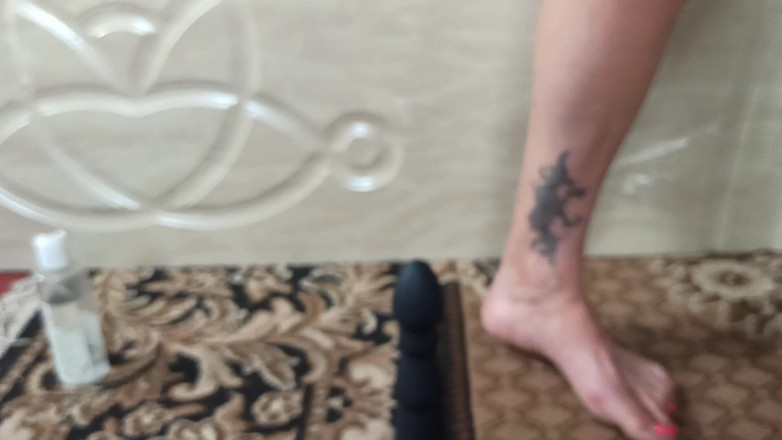 DirtyLubov: Kundička A Anální Masturbace V Ložnici