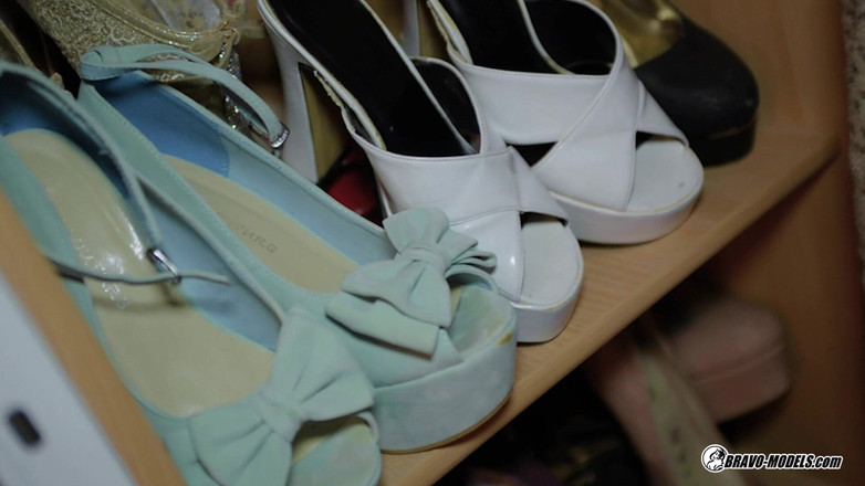 Bravo Sexy: Adelle Unicorn - Cosplay VR Content Backstages