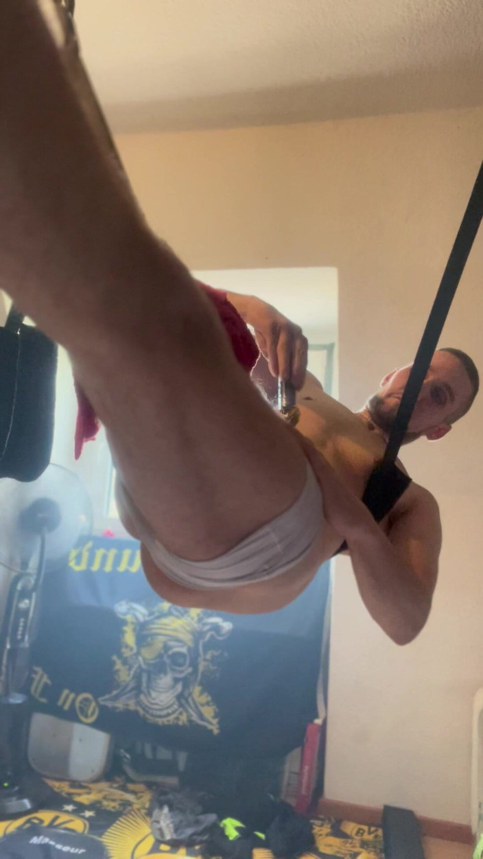 BoyGrenzenlos: 无男生束缚BDSM摆动