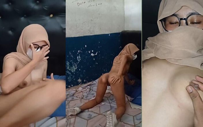Via Nirvana: Hijab ragazza studentessa del college esegue