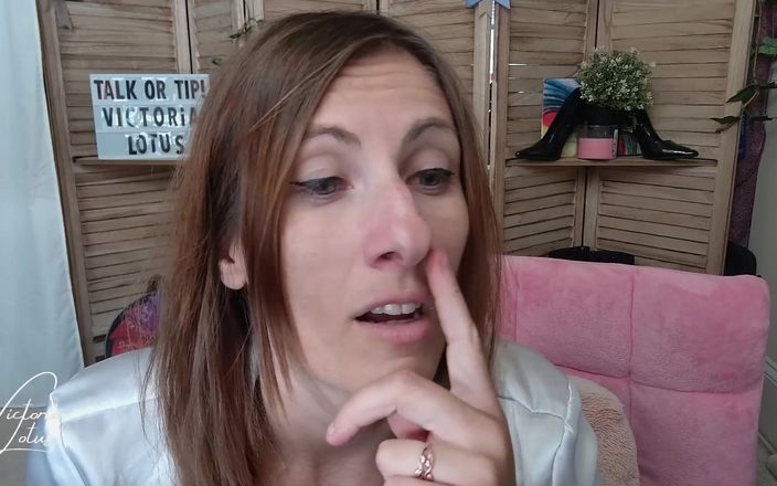 Victoria Lotus: Wawancara dan ulasan kinerja berubah menjadi permainan hidung yang ragu-ragu