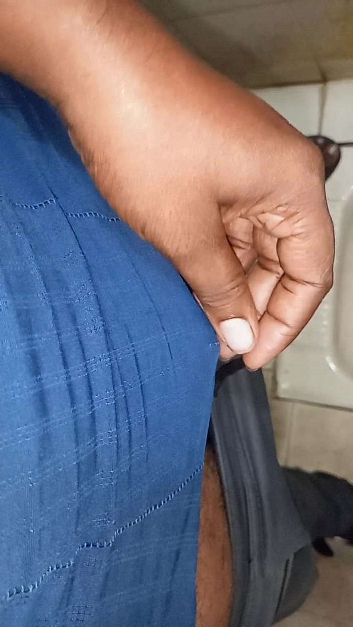 Sweet Indian cock: Bhabhi saje můj penis a líže sperma
