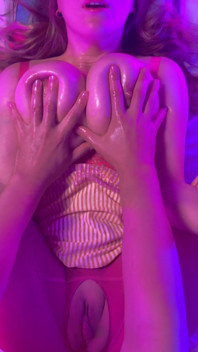 Virtual Sex Games - Oleosa Peituda Linda Em Leggings Rasgadas Recebe Intensa Foda Missionária - Lilykoti