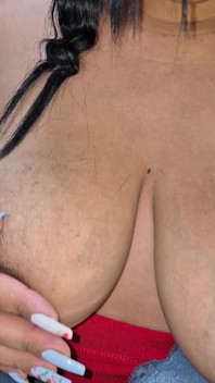 Tu Aimes Le Lait De Ta Poitrine? Ce Vénézuélien a Plus De Lait Dans Ces Seins Qu’une Vese!