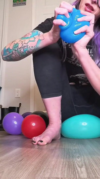 Giantess Non-pop Balloon Squish Asmr | Piszczące stopy i dłonie, powolne smushing, bez pops