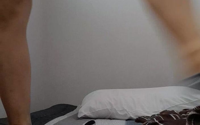 Lucky Kik: Lucky Kik vám chce ukázat svou kundičku