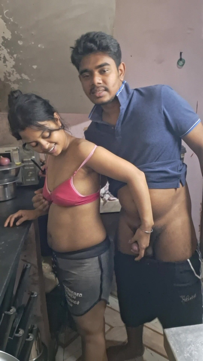 Sweetsex2001: Cô Vợ Ấn Độ Nóng Bỏng Làm Tình Qua Đường Lỗ Hậu Mạnh...