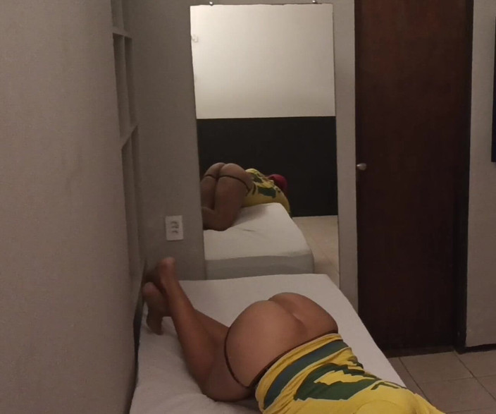 MiguellTrajano: 巴西屁股寻找强壮的男性