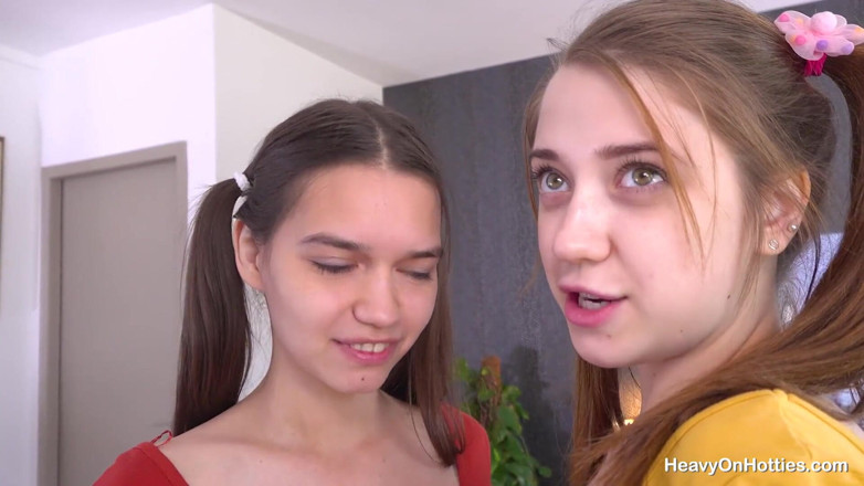 Heavy on Hotties: Skinny teenies shocking threesome with cel