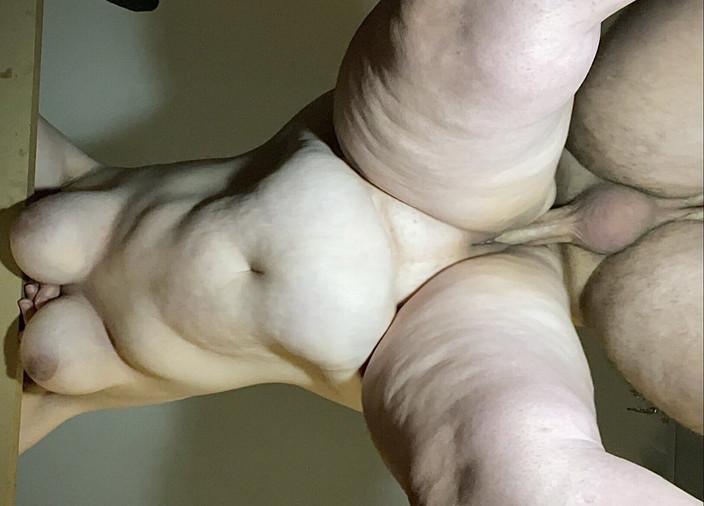 Princess Jeanne: 胖女人妻啪啪