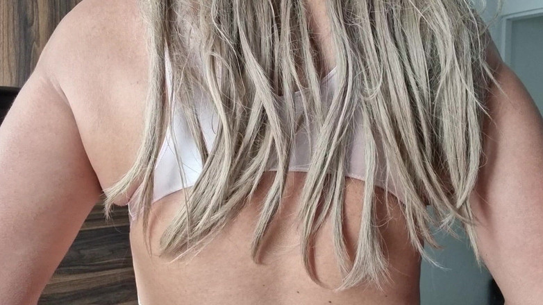 Only bras: Traje de baño tetas
