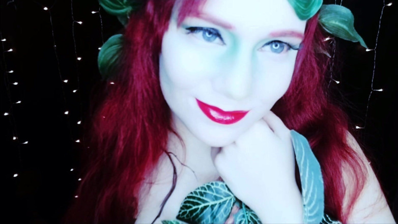 Scarlet Vixen: Poison Ivy - liefdevolle kusjes
