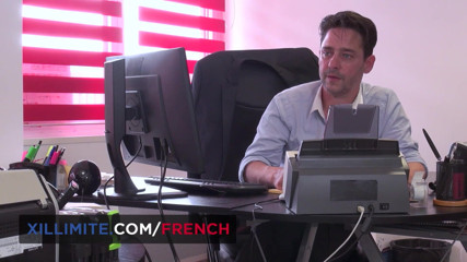 French girls at work: 애널 섹스