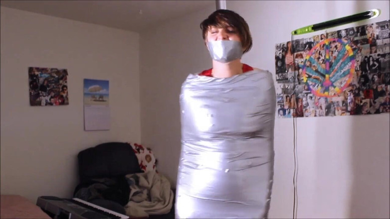 Selfgags classic: Wraptivity men pakra gaya!