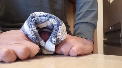 Kinky Guy: Představte si, jak se to uvnitř sebe stěhuje