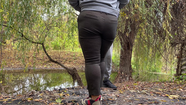 OurFetishLife: PAWG pissing next to me on the street