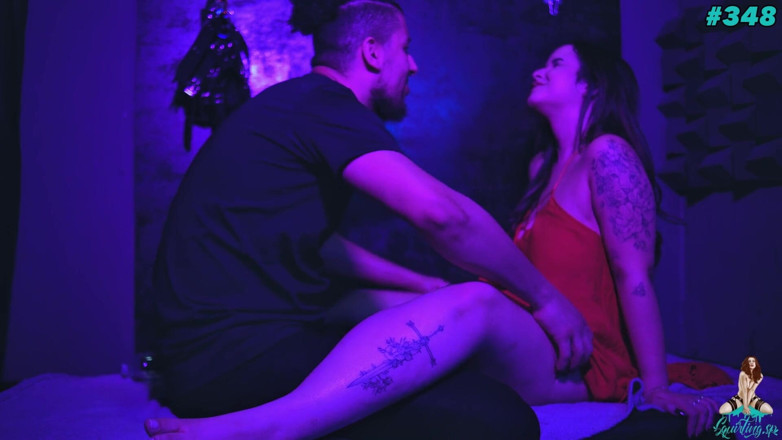 Squirting Sp: Chubby Tattooed Girl All Spread Out and Squirting a Lot