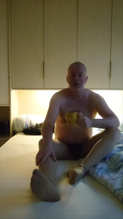 Carmen_Nylonjunge: 尼龙男孩祝你早晨寒意凛冽