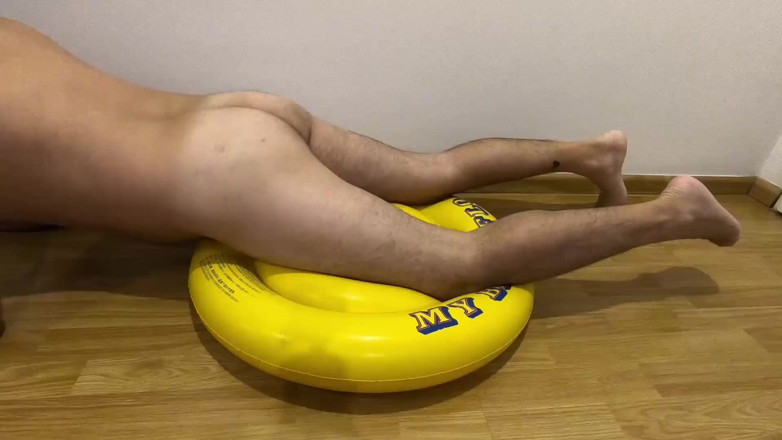 Inflatable Lovers: Bermain dengan awek terapung 1