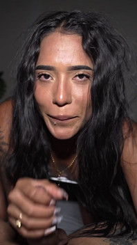 Sora mea vitregă excitată are nevoie de un orgasm