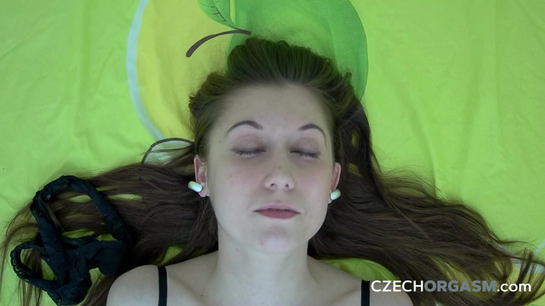 Czech Orgasm: Orgasmo checo 24: el camino al clímax