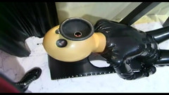 Absolute BDSM films - The original: Lateks elbiseli bir köle için esaret hakimiyeti