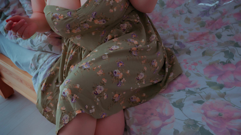 Mrs Wetslavs: Lembut dan dahaga - melancap spring seorang wanita matang.