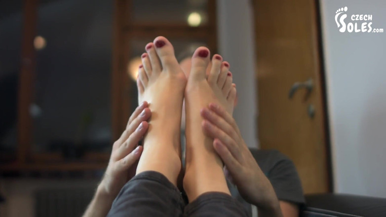 Czech Soles - foot fetish content: บูชาเท้าเหม็นยักษ์