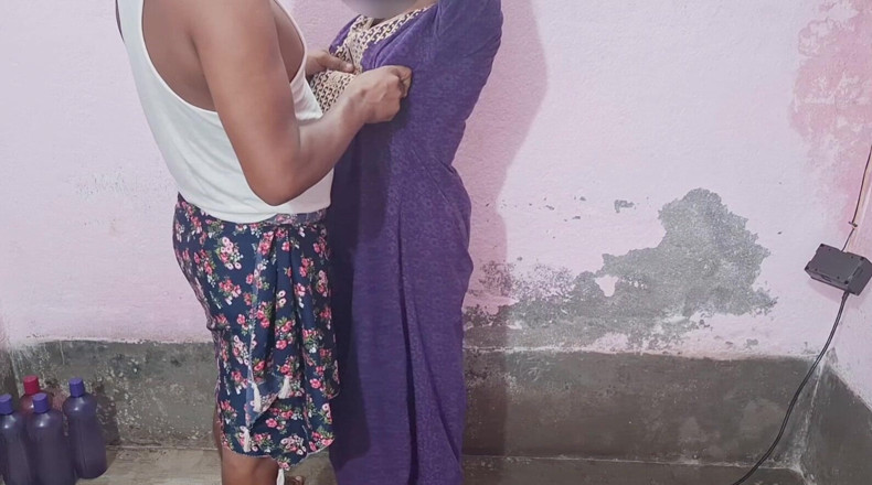 Sumaj: Casalinga indiana sexy che tradisce il marito scopando