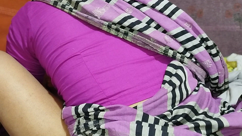 Deshi women: Soție indiancă desi tânără de 18 ani care face sex cu...