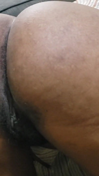 Une Chatte Poilue Sexy À Gros Cul Se Fait Baiser Dans Une Sex Tape Maison Hardcore