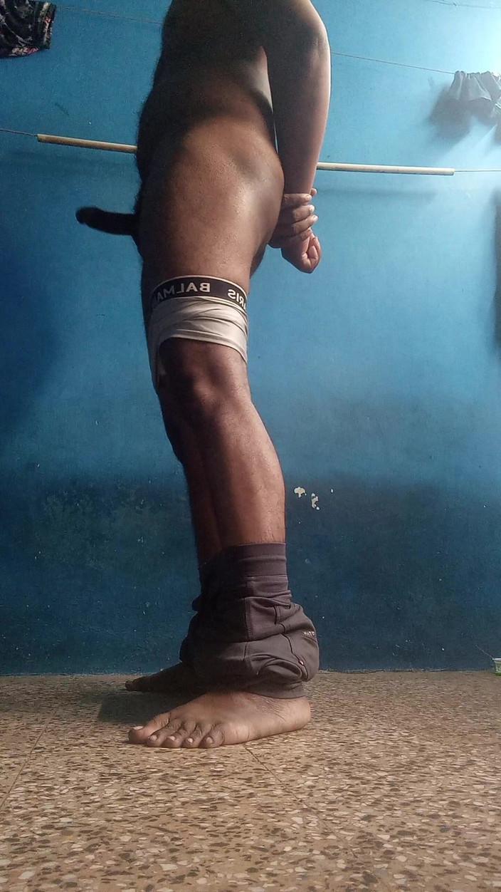 Sweet Indian cock: Velký penis chlapec Excercise s přítelkyní šukání v kundičce