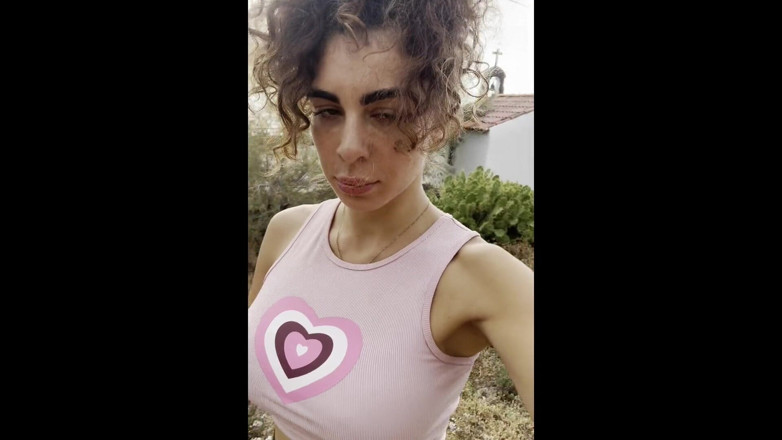LadyAna: Je dois faire pipi désolé