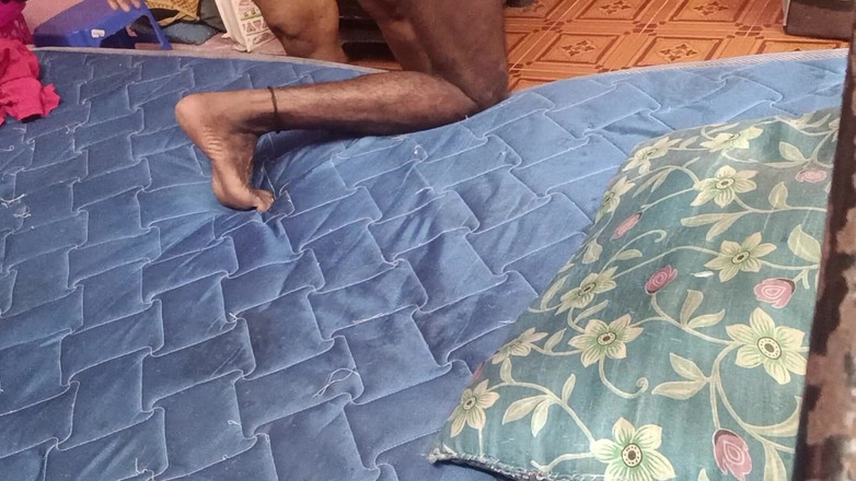 Reshma hot: Tamil meisje hete tepel voeden met ijs en melk