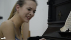 Watch4beauty: ケイティーとのキャスティング