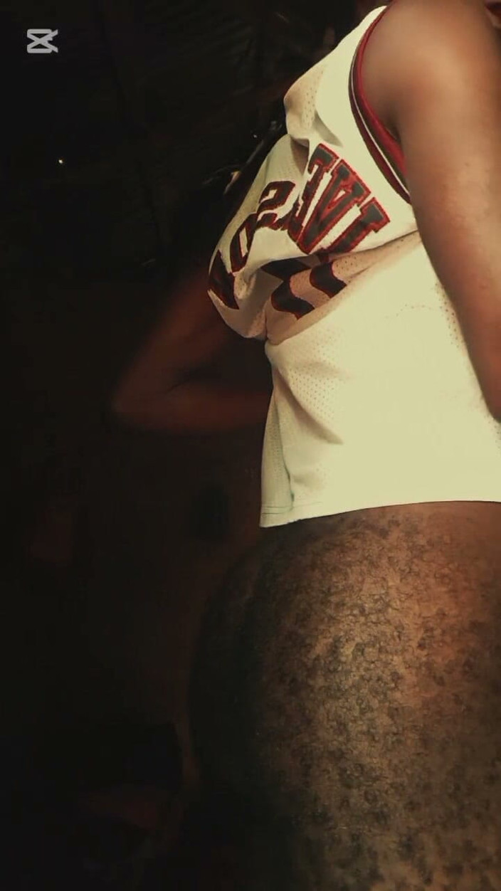 HornyLayer34: Needs Someone to Give Me a Very Nice Stroke