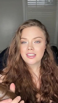 Icke naken / sfw läder femdom POV