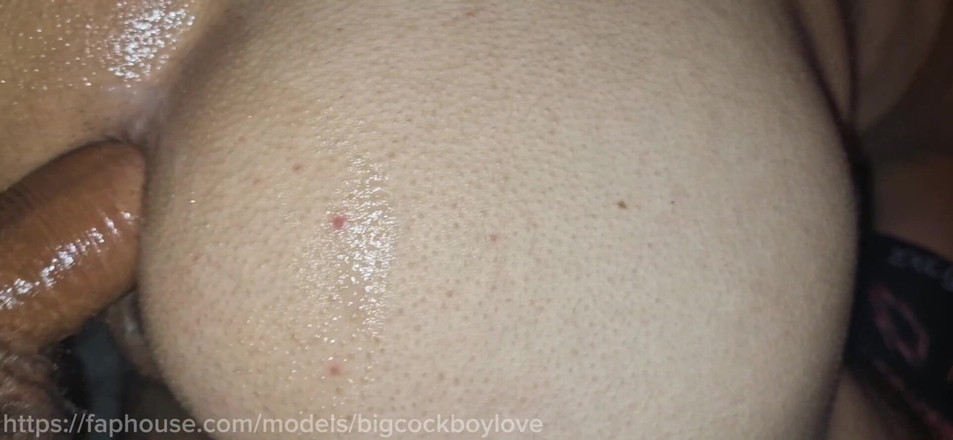 AlexGay: Prends Une Grosse Bite Dans Ton Cul Pendant Qu’il Éjacule Du...