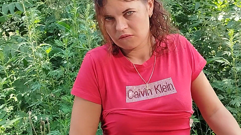 Irochka3008: "길가에서 스스로를 제어할 수 없었어