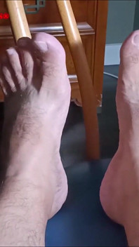 Big Feet, Mega Pole & a Massive Load HD