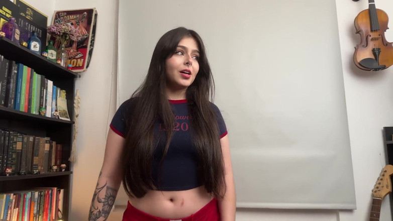 DaliaMorgan: My Stepdaughter Decides to Come Into My Office to Suck...