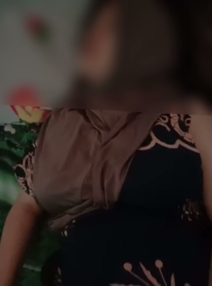 Famly sex: 히잡을 쓴 마을 소녀의 안도는 정말 맛있는 2부