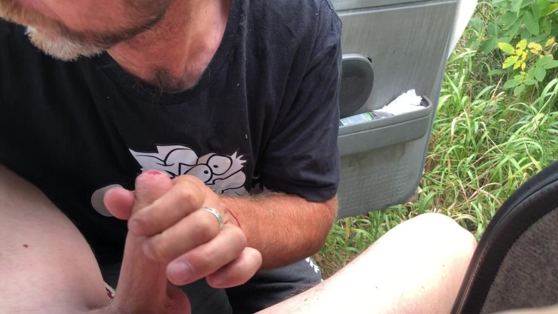 MaxHotty: Extremer autofick mit behaartem papi
