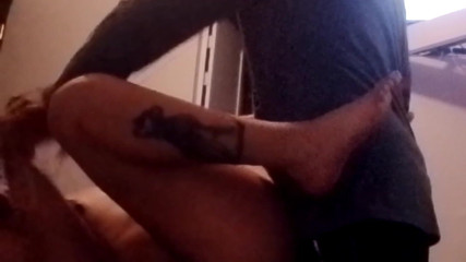 Axel R: Kız arkadaşıma Noel hediyesi veriyorum