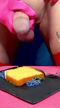 Rikki Ocean's Potions Tasting for the First Time with Cummy Cake!