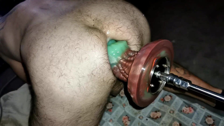 Fuck machine massaker: नई डिल्डो Mandrake xl गांड चुदाई मशीन