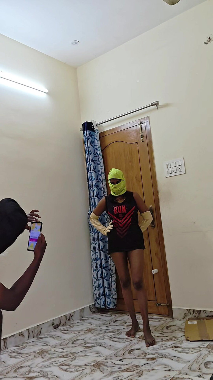 Thesana: Dua Kawan Bertemu untuk Penggambaran Insta